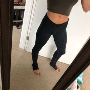 Black snake skin lulu lemon wunder under high rise